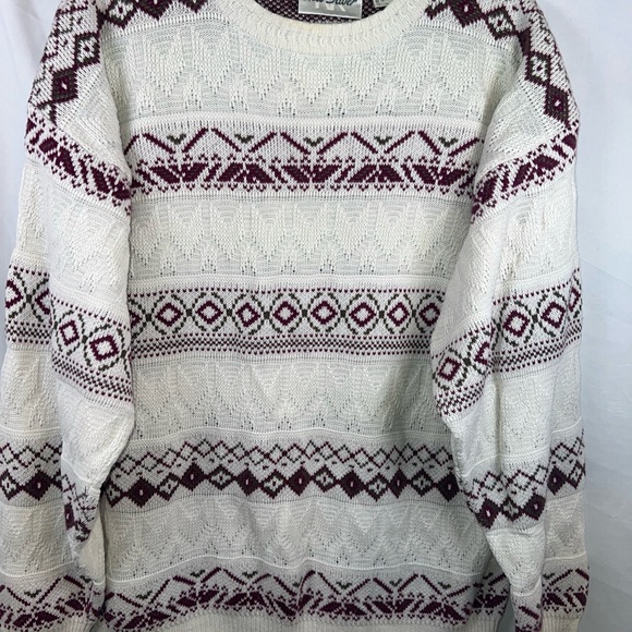 Men's Vintage New River White and Burgundy Patterned Sweater - Picture 1 of 12